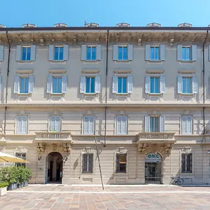 Della Corte - By Myhomeincomo Italy