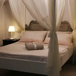  Apartment Teatro Nuovo